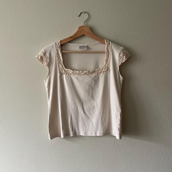 Vintage Tops - 90s vintage cream cotton tshirt crochet details square neck | size M